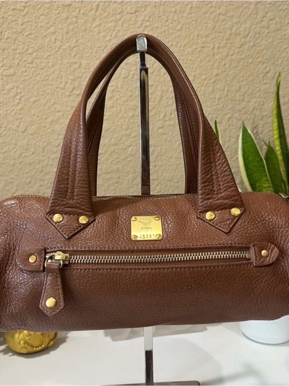 Beautiful MCM Brown Leather Top-Handle Women’s Bag with Gold Hardware